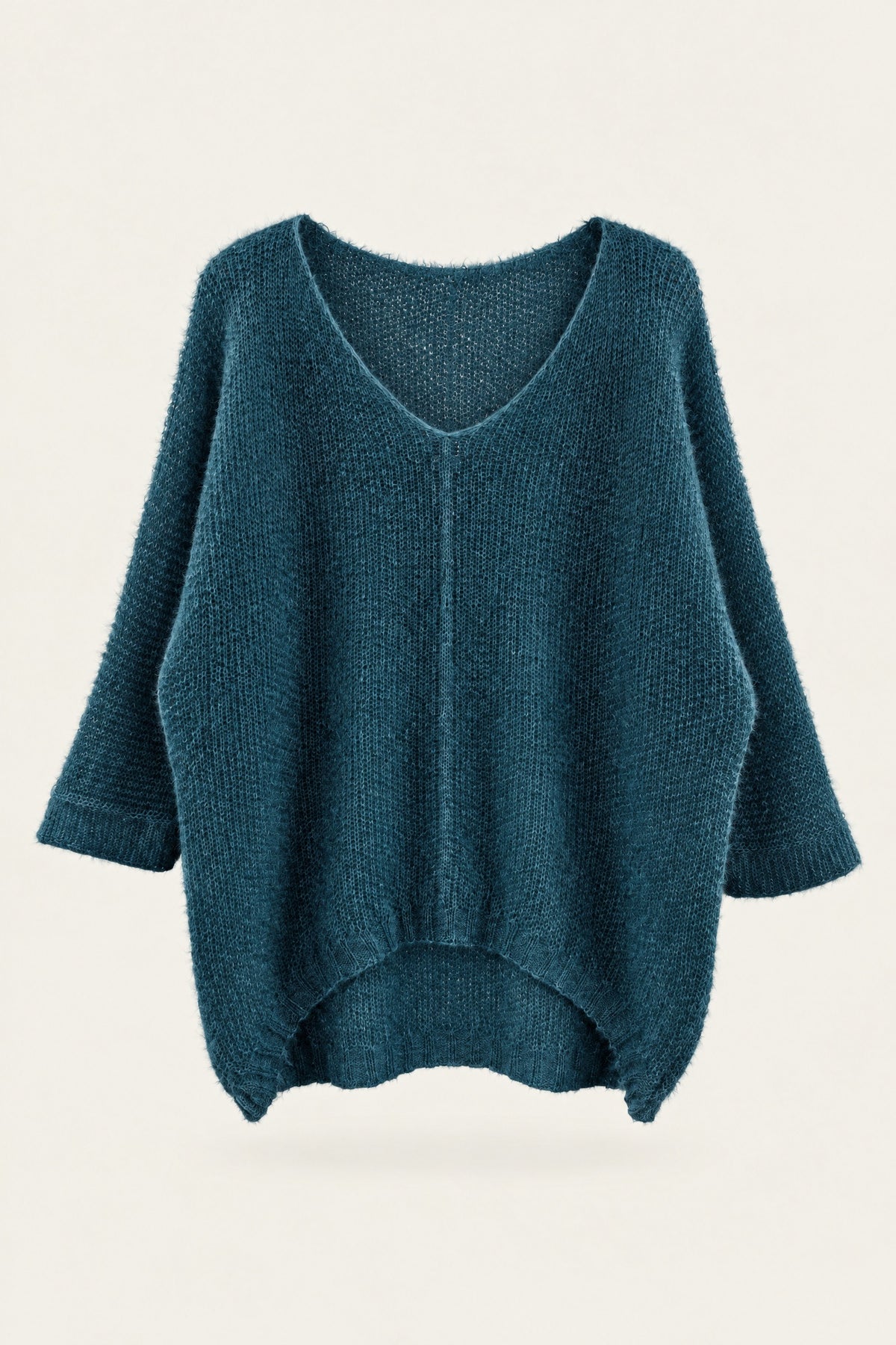 Pull oversize en maille col V – Bleu canard – vue de face – EMORA