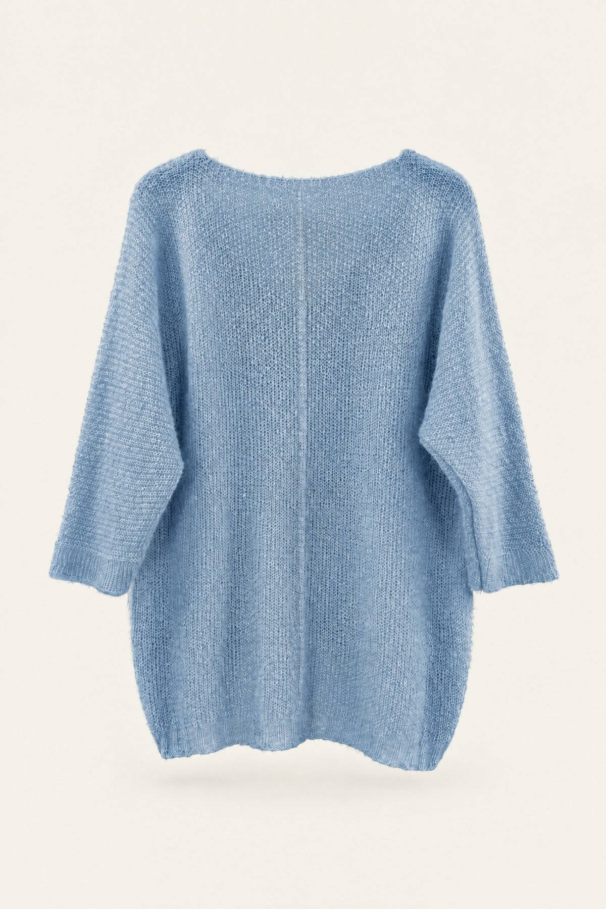 Pull oversize en maille col V – Bleu ciel – vue de dos – EMORA