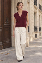 Pull sans manches en maille col V – Bordeaux – EMORA