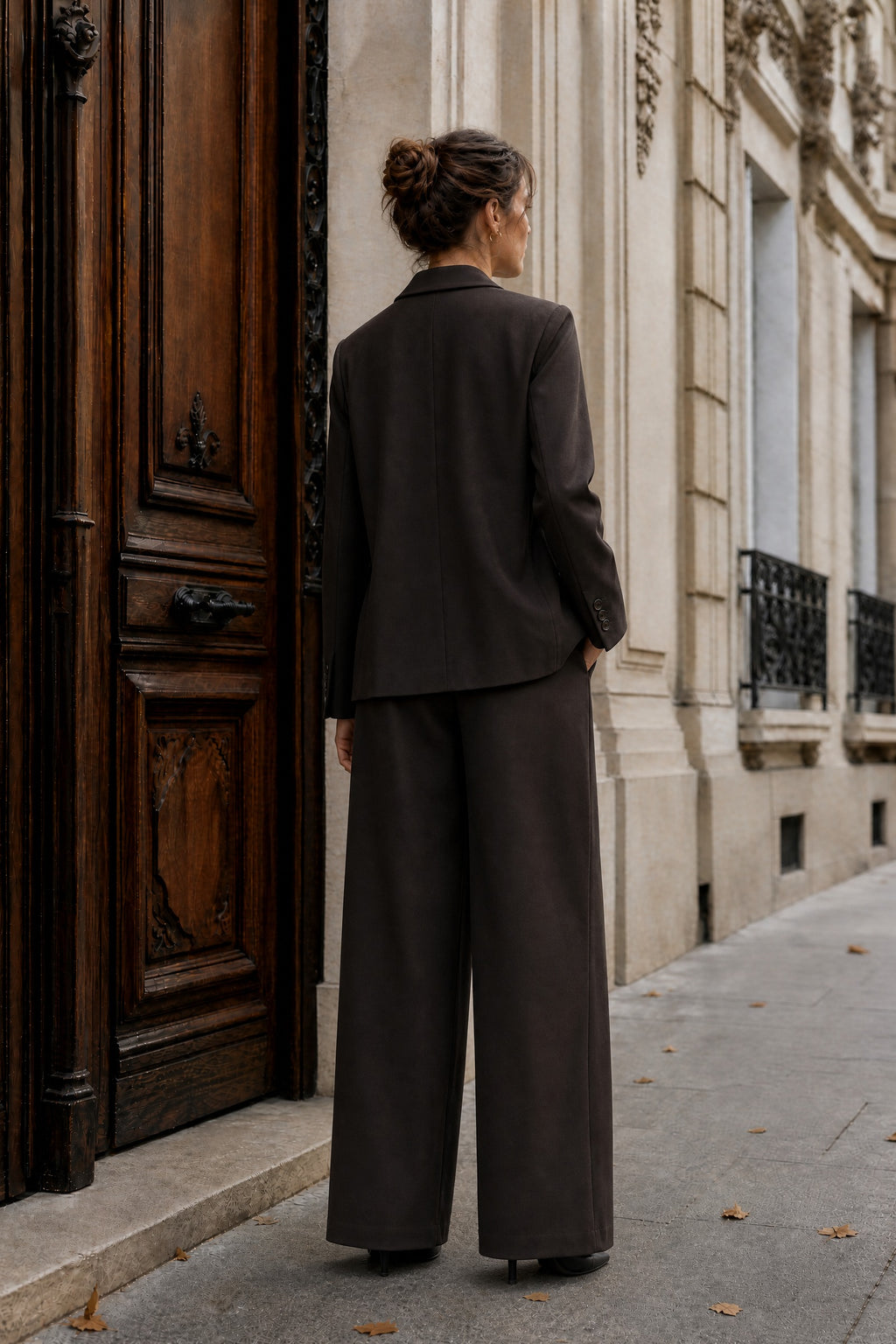 Ensemble tailleur oversize blazer et pantalon large – Chocolat – EMORA