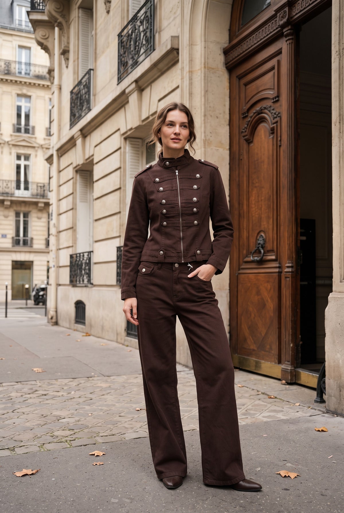 Ensemble officier veste cintrée et pantalon large – Chocolat – EMORA