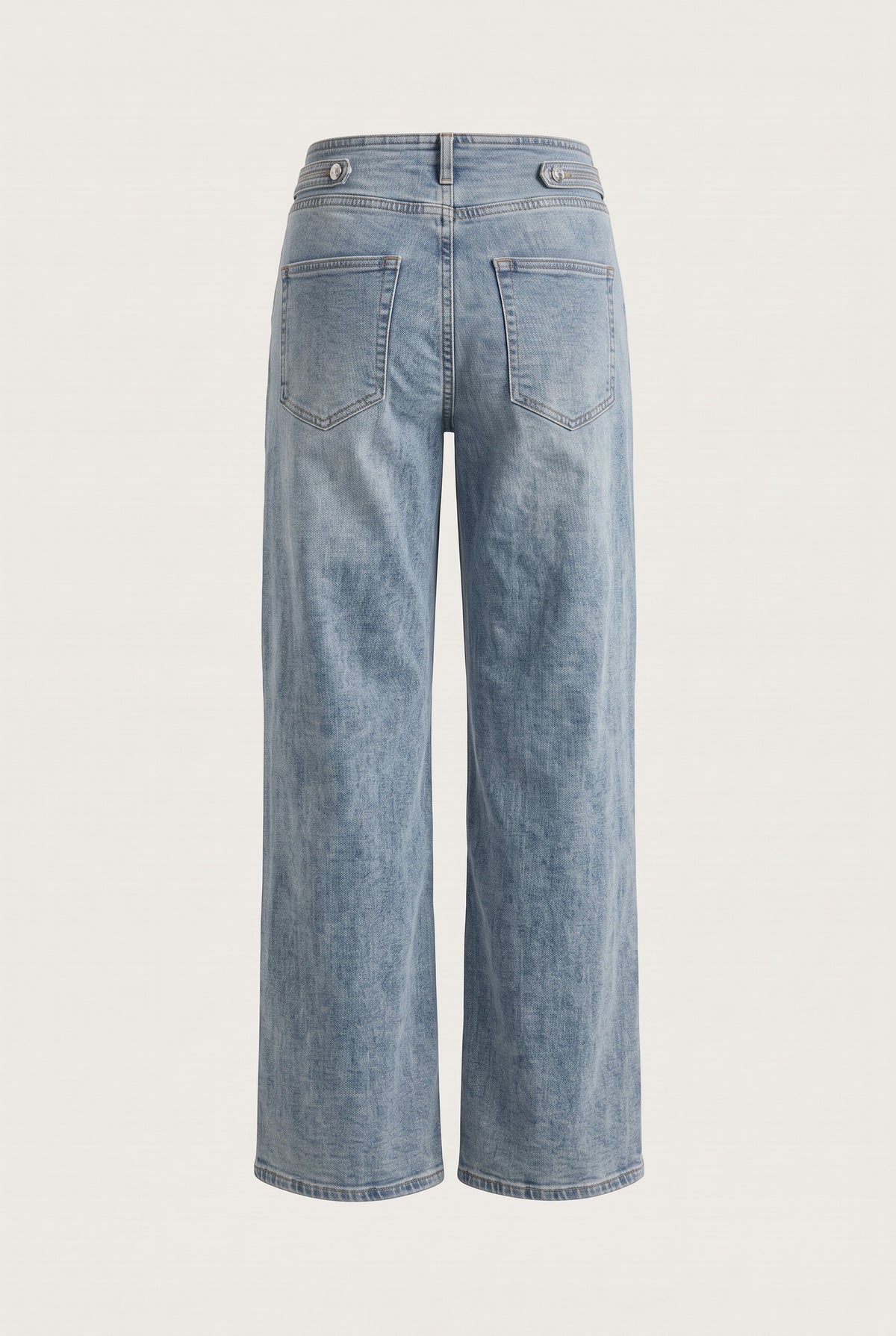 Ensemble en denim veste officier et jean large – vue de dos – EMORA