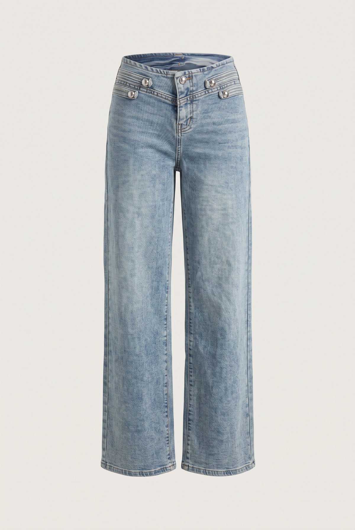 Ensemble en denim veste officier et jean large – vue de face – EMORA