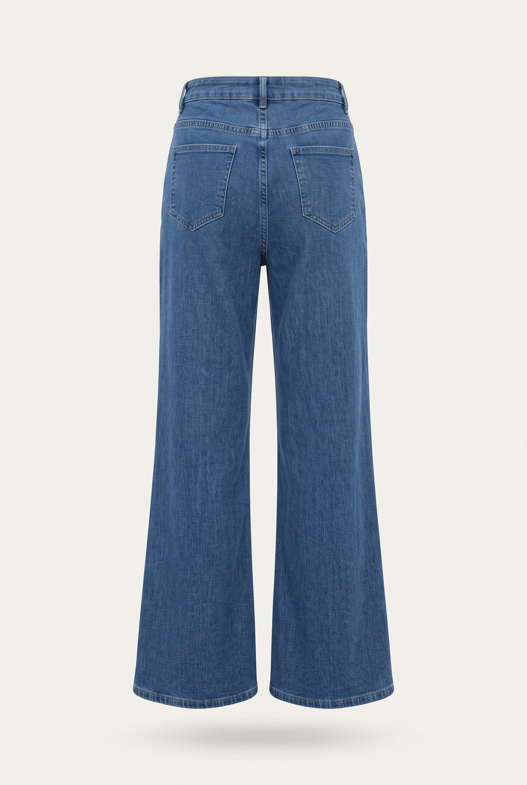 Ensemble en denim veste cintrée et jean flare – vue de dos – EMORA