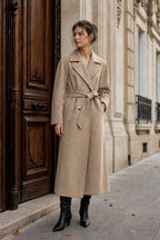Manteau long ceinturé à revers – Beige – EMORA