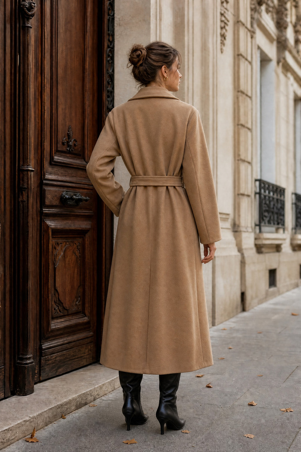 Manteau long ceinturé à revers – Camel – EMORA