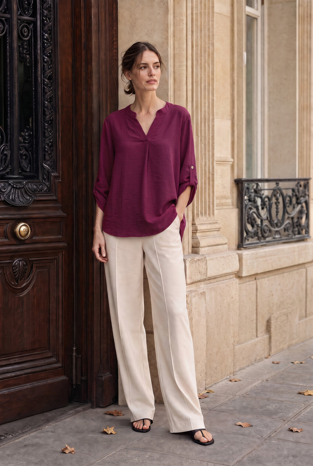 Blouse fluide col V à manches retroussables – Bordeaux – EMORA