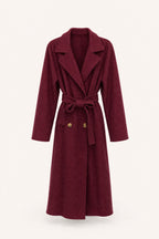 Manteau long ceinturé à revers – Bordeaux – vue de face – EMORA