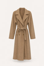 Manteau long ceinturé à revers – Camel – vue de face – EMORA