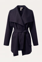 Manteau court ceinturé à col cascade
