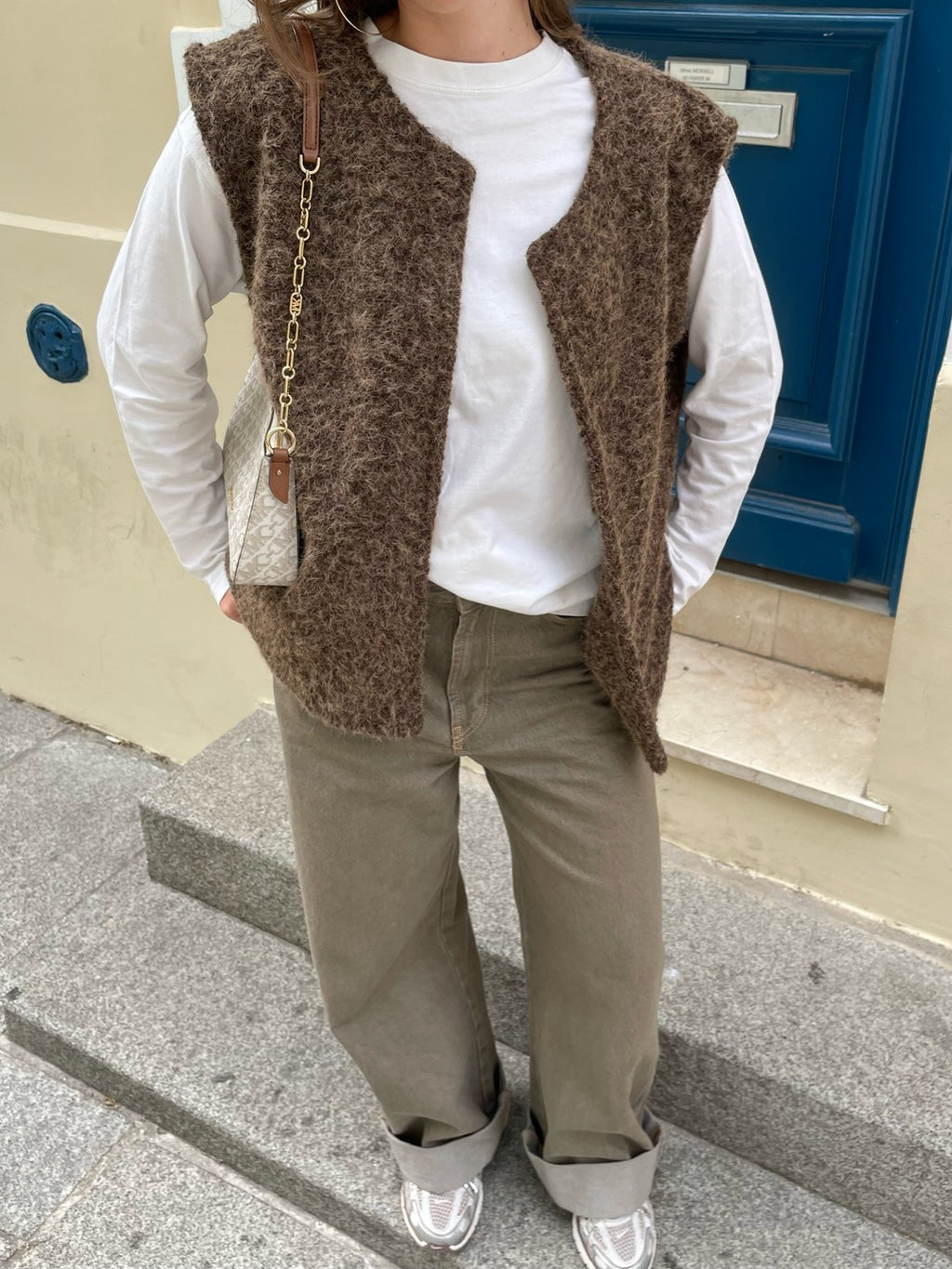 Sleeveless wool-effect gilet
