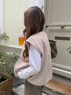 Sleeveless wool-effect gilet