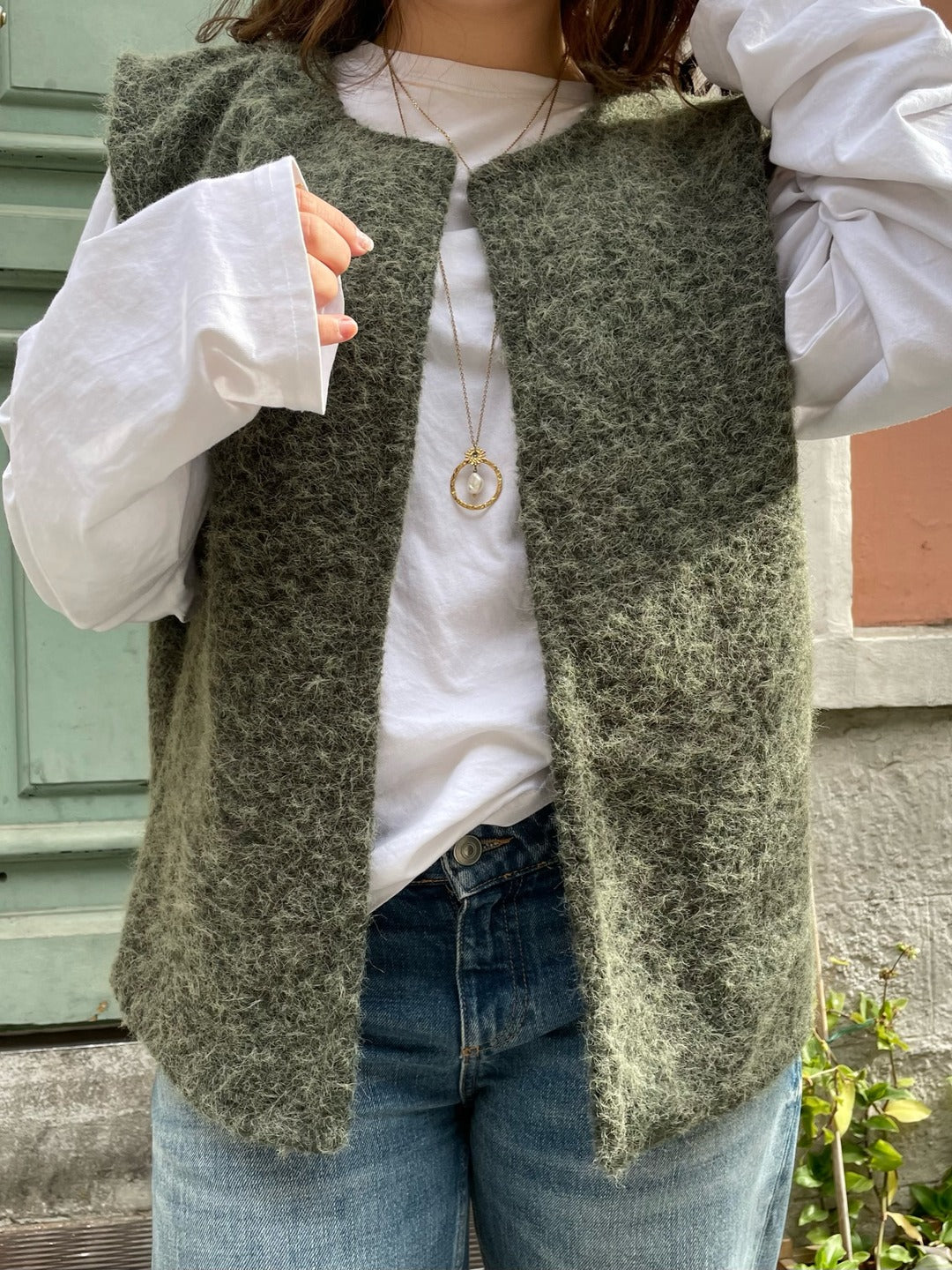 Sleeveless wool-effect gilet