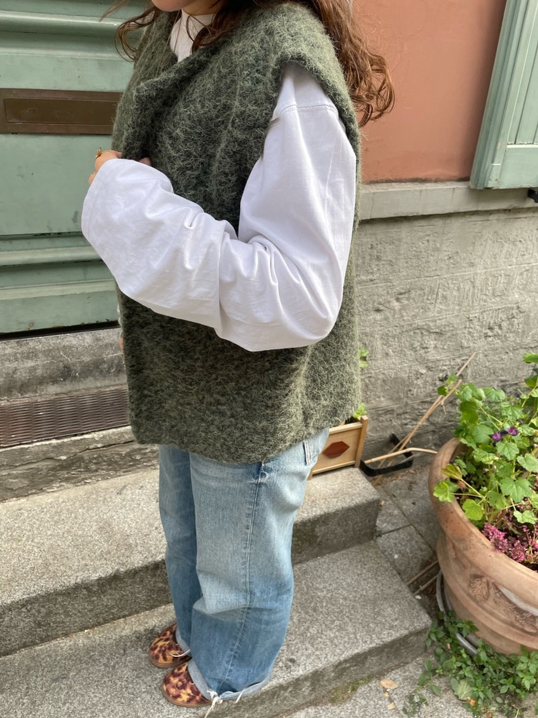 Sleeveless wool-effect gilet