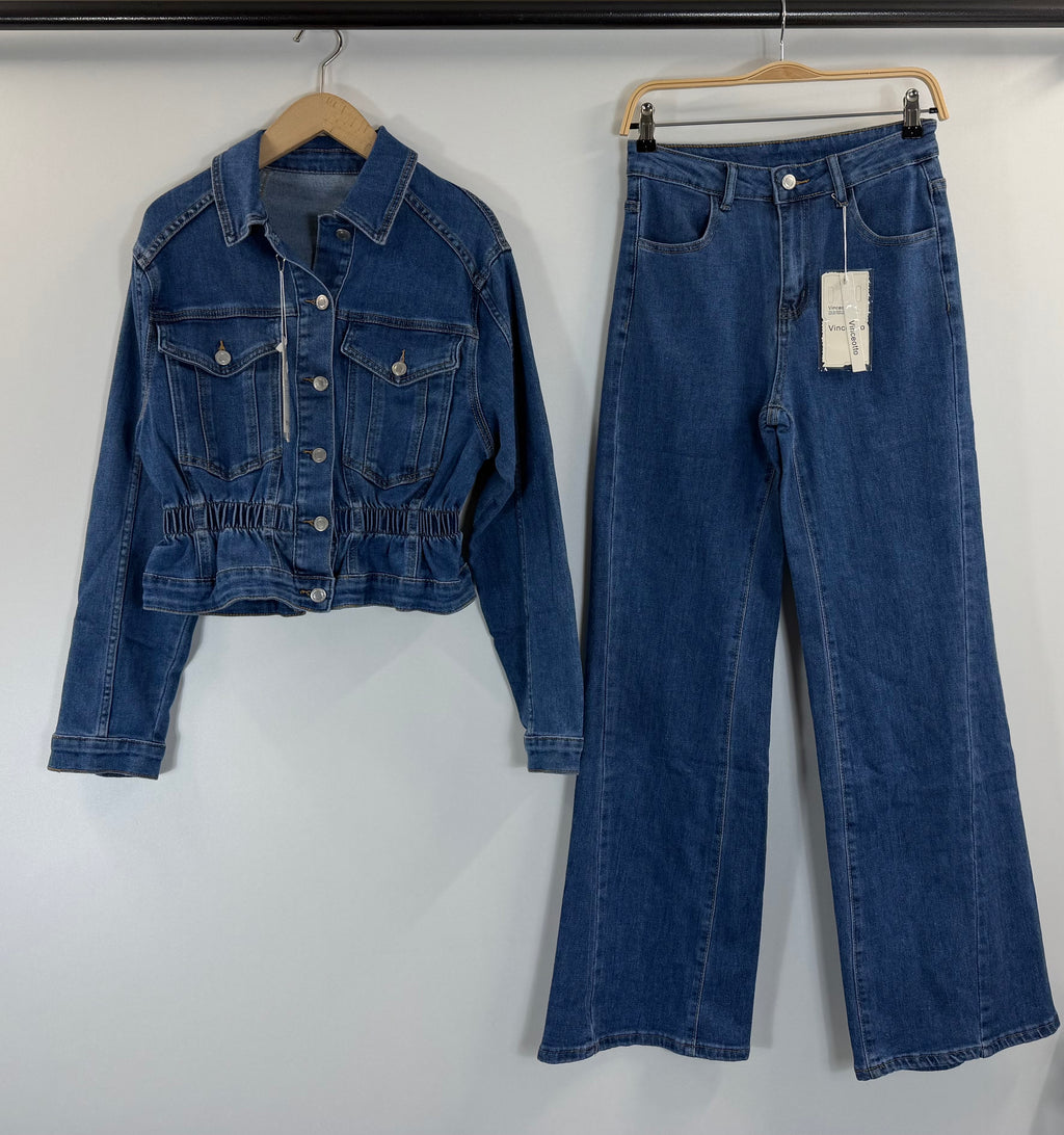 Ensemble en denim veste cintrée et jean flare – photo produit – EMORA